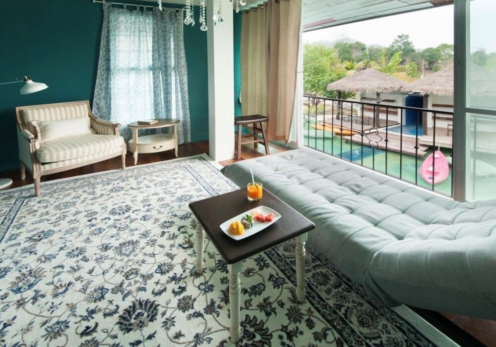 Трёхместный номер Standard с балконом и с красивым видом из окна The Oia Pai Resort