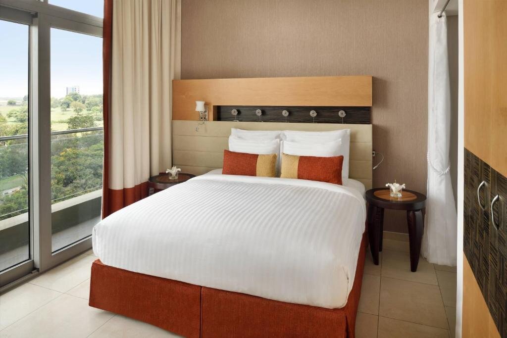 1 Bedroom Double Club Junior Suite Accra Marriott Hotel