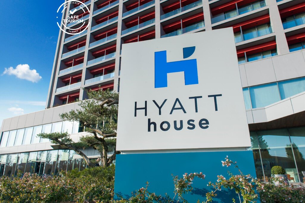 Номер Standard Hyatt House Gebze
