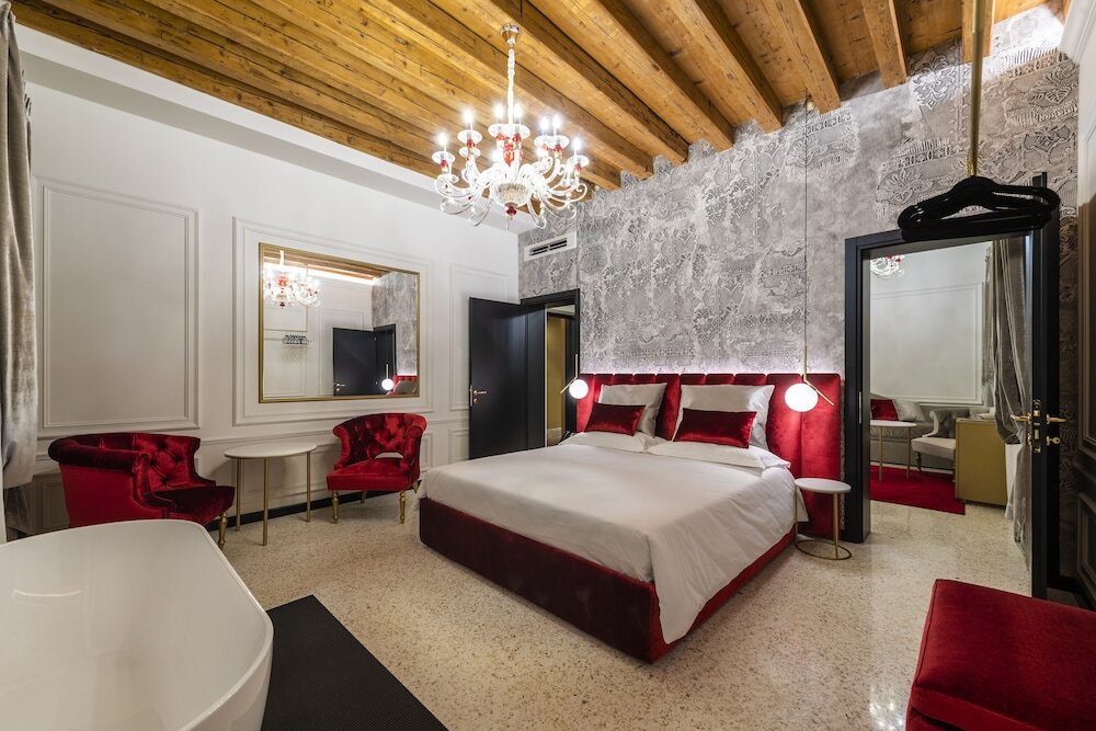 Люкс Classic San Maurizio Luxury Suites