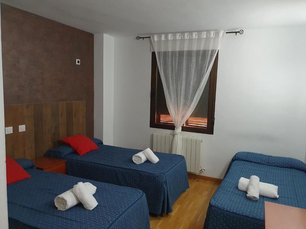 Standard triple chambre Hotel Villa De Lerma