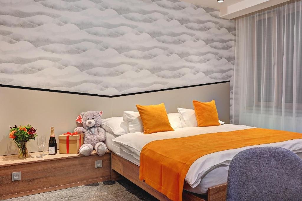 Standard Dreier Zimmer mit Bergblick Fénix Inspiration Design Hotel