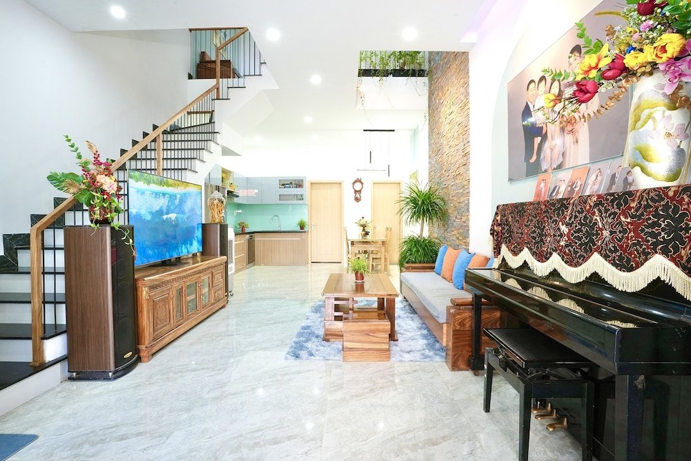 Standard Doppel Zimmer mit Balkon Hoi An Kalinh Apartment