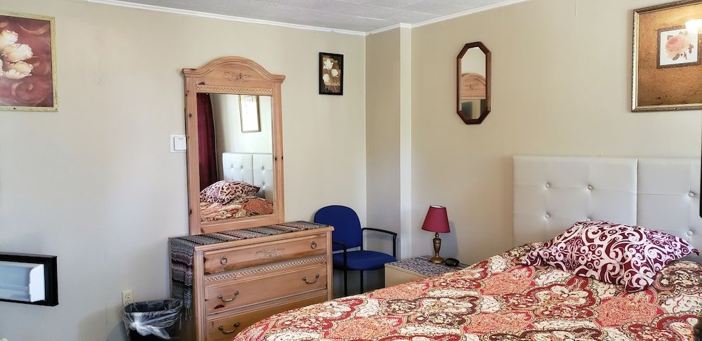 Standard Doppel Zimmer mit Balkon River Country Motor Lodge