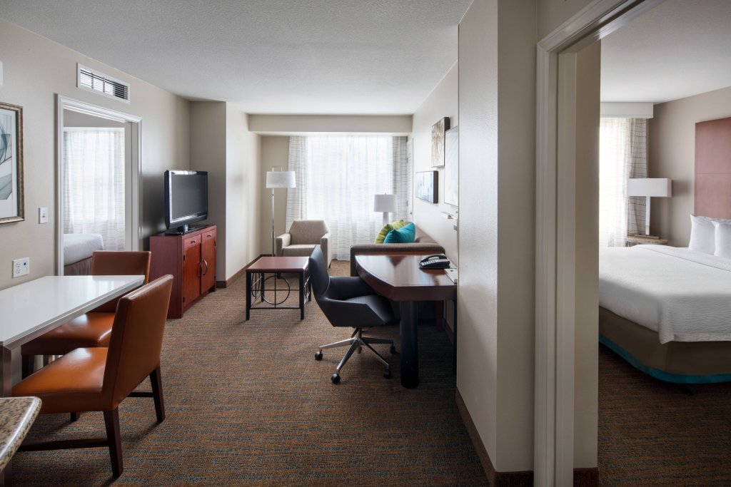 Suite 2 Schlafzimmer Residence Inn by Marriott Downtown Long Beach