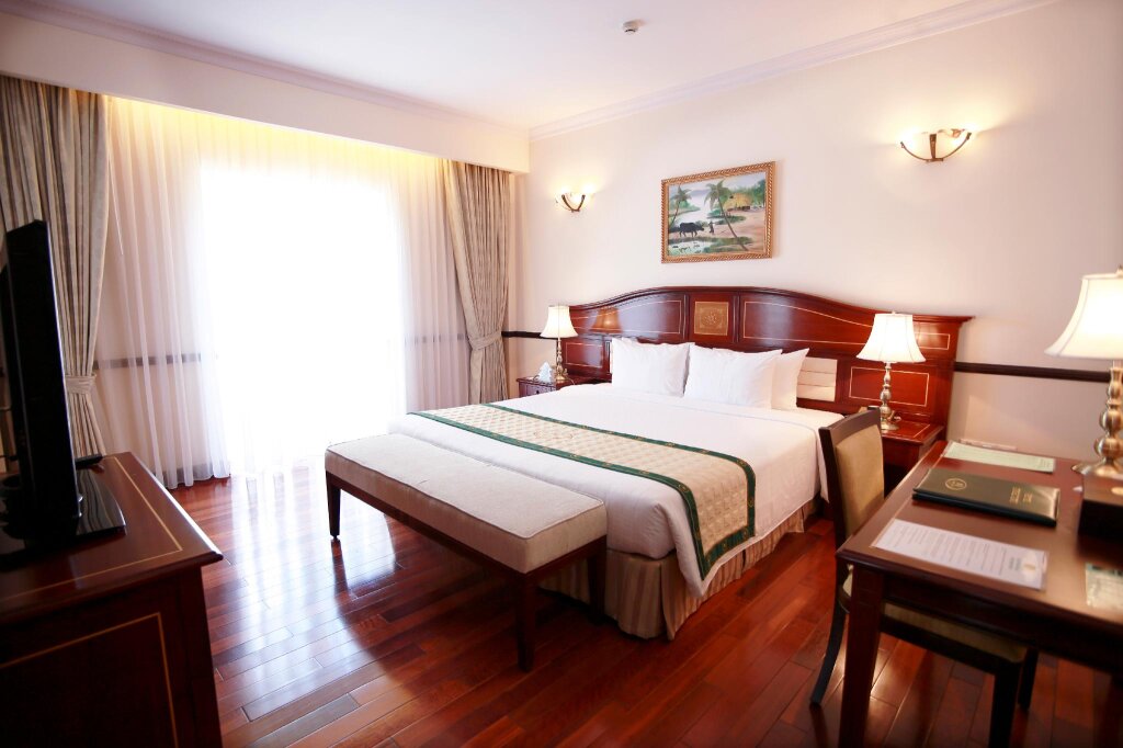 Номер Standard Пентхаус Saigon Dalat Hotel