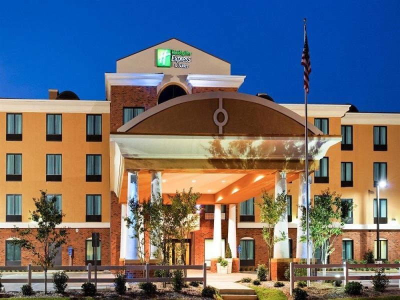 Двухместный люкс Deluxe Holiday Inn Express & Suites Gulf Shores, an IHG Hotel