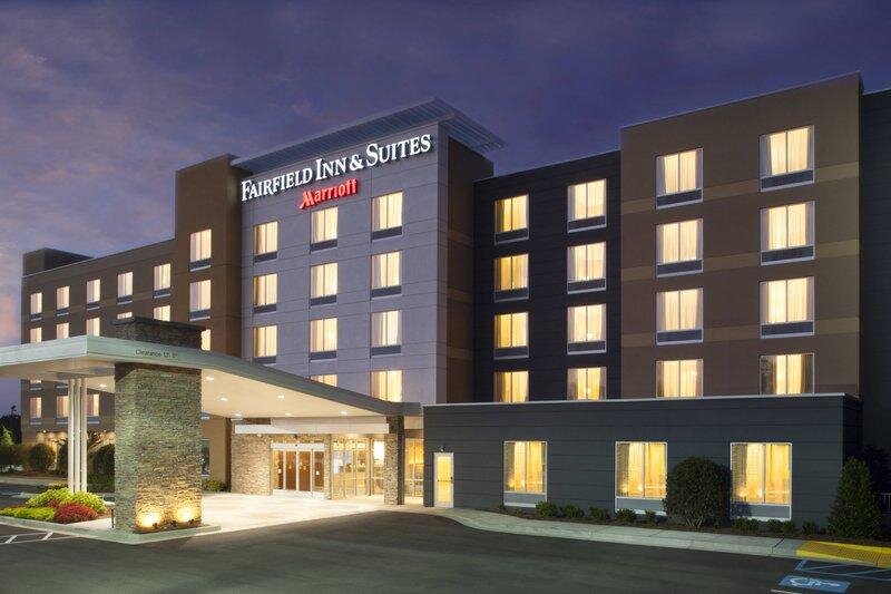 Кровать в общем номере Fairfield Inn & Suites by Marriott Atlanta Gwinnett Place
