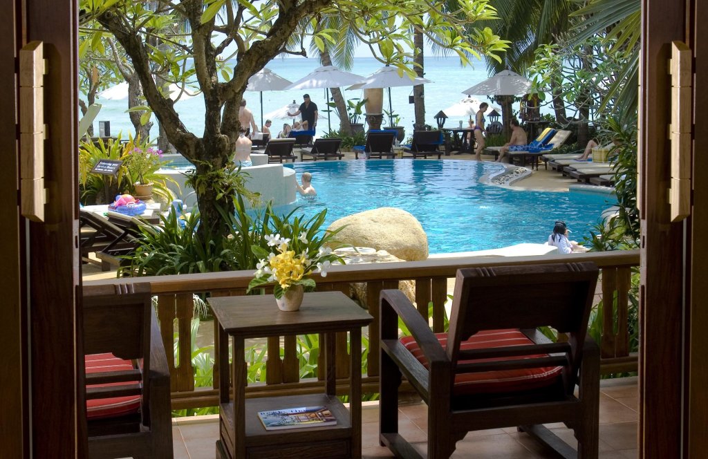 Коттедж Thai House Beach Resort