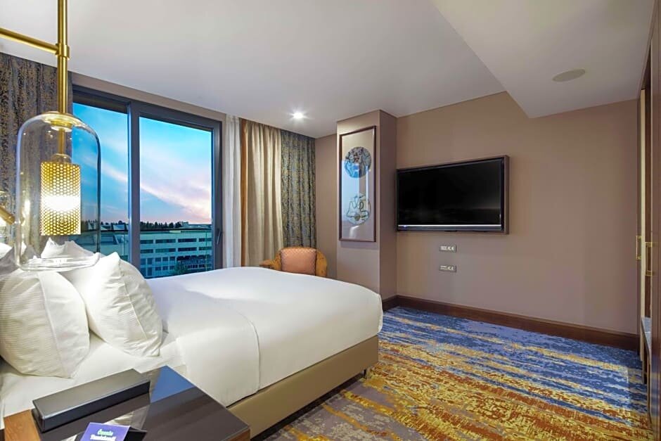 Guest Doppel Zimmer mit Stadtblick Doubletree By Hilton Antalya City Centre