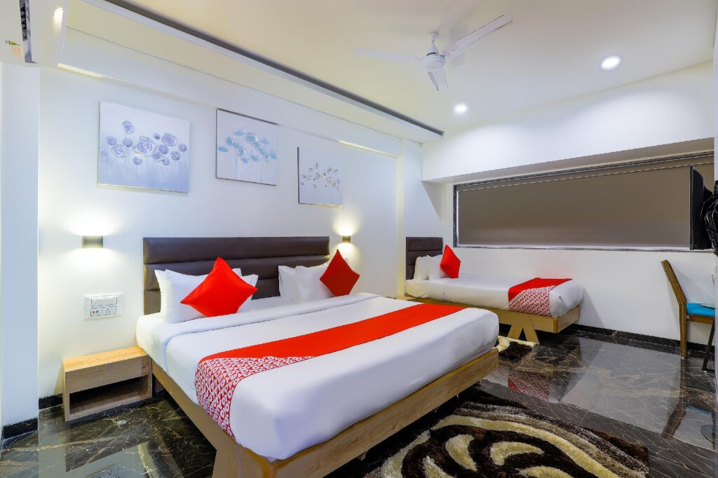 Suite OYO Townhouse 549 Hotel Pearl