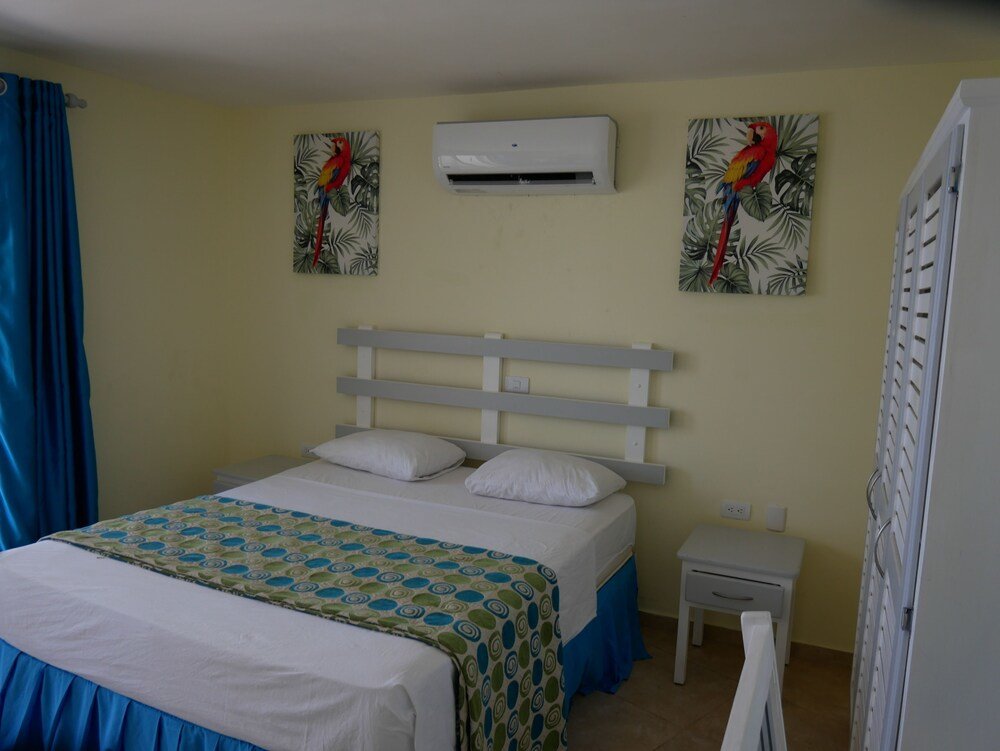 Standard Vierer Zimmer mit Balkon Costarena Beach Hotel