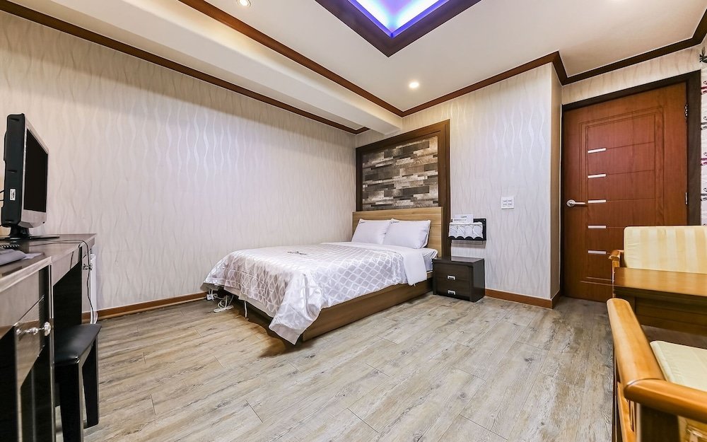 Standard Zimmer Cheongyang Queen