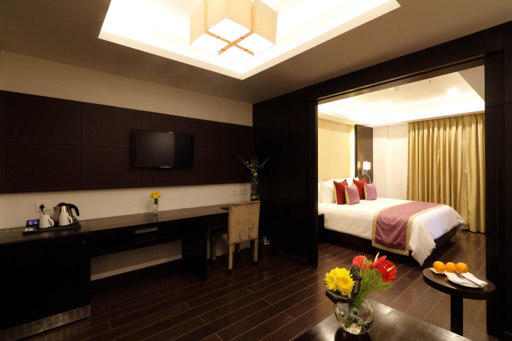 Полулюкс Ameya Suites New Delhi