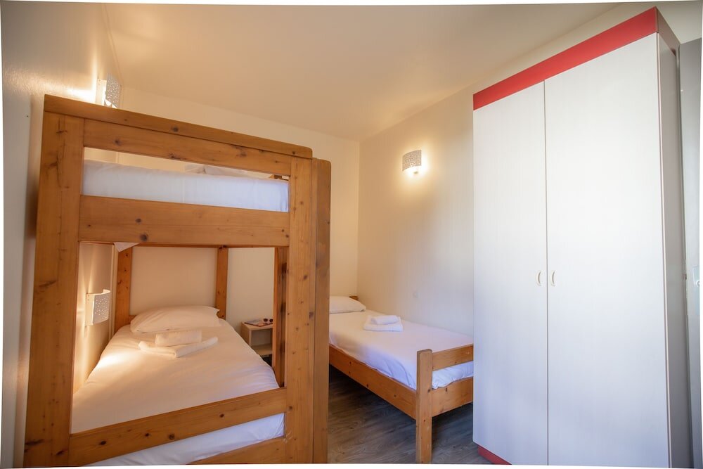 Apartment 1 Schlafzimmer mit Balkon VVF Pays Basque Saint-Étienne-de-Baïgorry