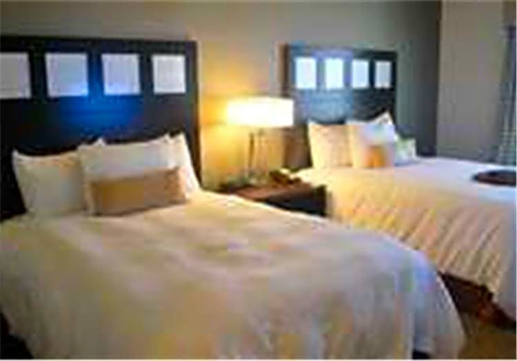 Четырёхместный номер Deluxe Hampton Inn & Suites Shreveport