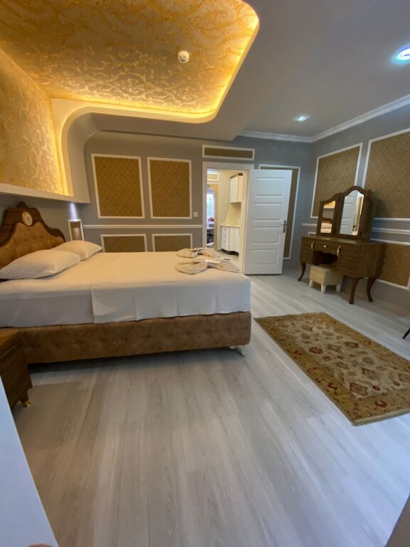 Апартаменты Comfort с 3 комнатами elisa hotel