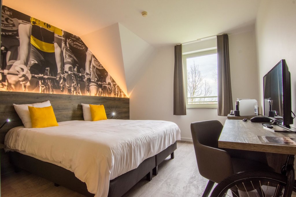 Superior Double room Velotel Brugge