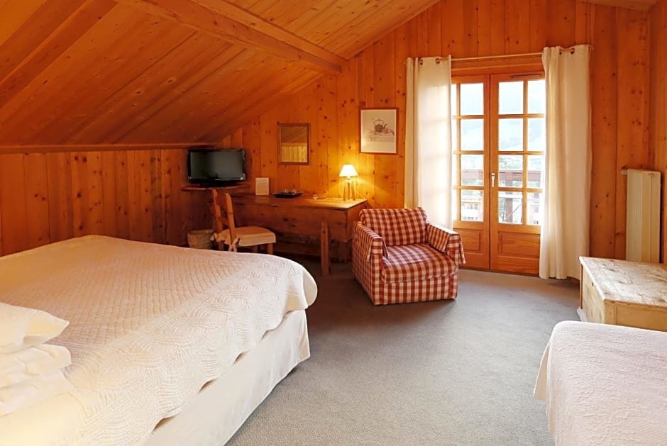 Standard Dreier Zimmer mit Balkon Hotel La Chaumine - Fermeture définitive
