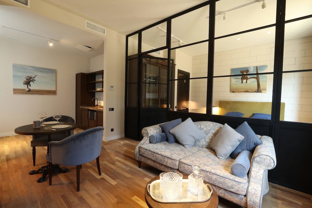 Premium Apartment Apart Hotel by Parmigiano Group