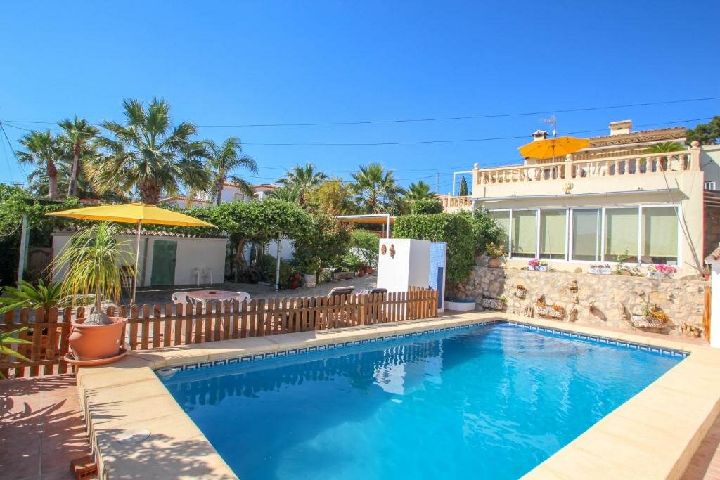 Villa Maria - pretty holiday property with garden and private pool in Benissa
