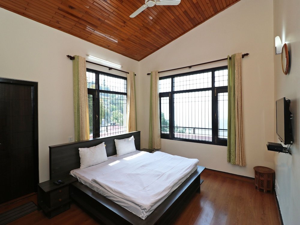 Standard room OYO Home 14362 Valley 4BHK