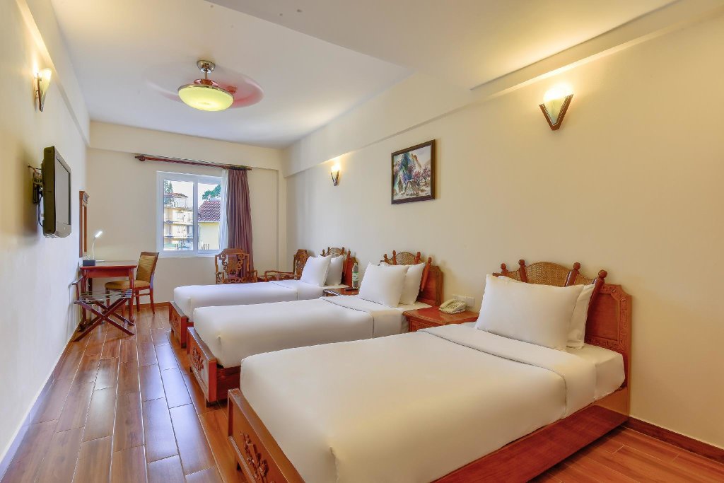 Трёхместный номер Standard Khách sạn Park Hotel Dalat
