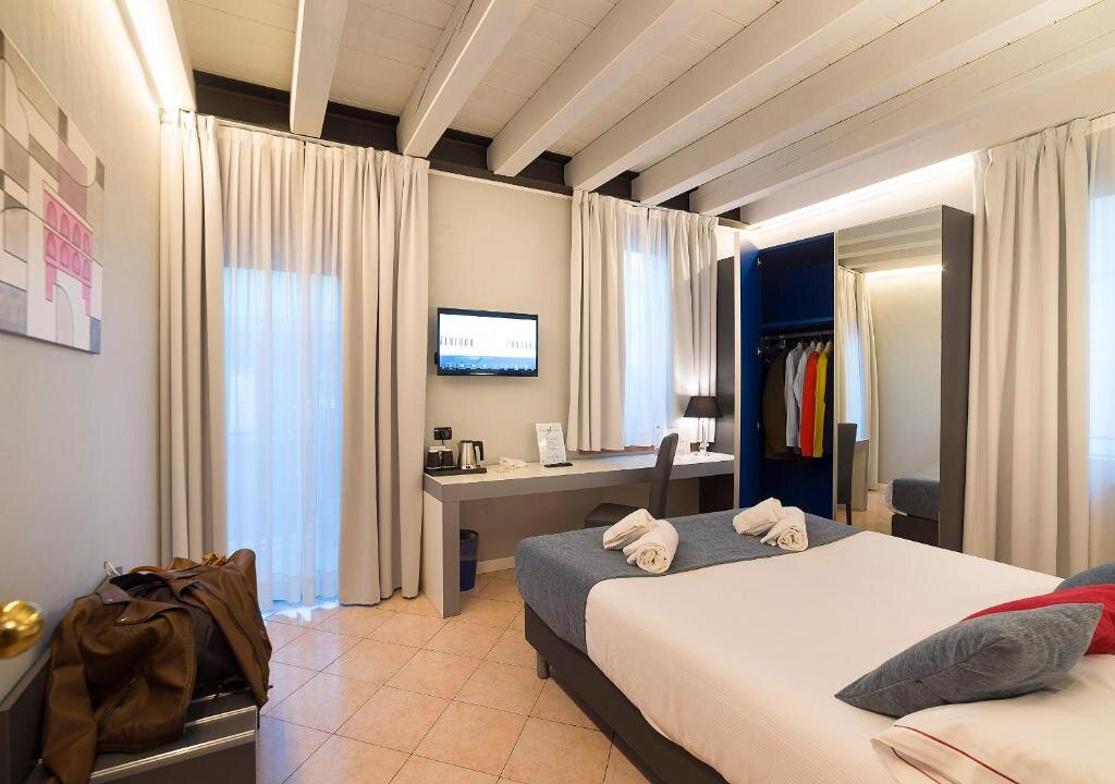 Comfort Double room Hotel Fontana Verona