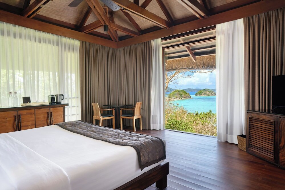 Номер Standard с балконом и с видом на океан Two Seasons Coron Island Resort