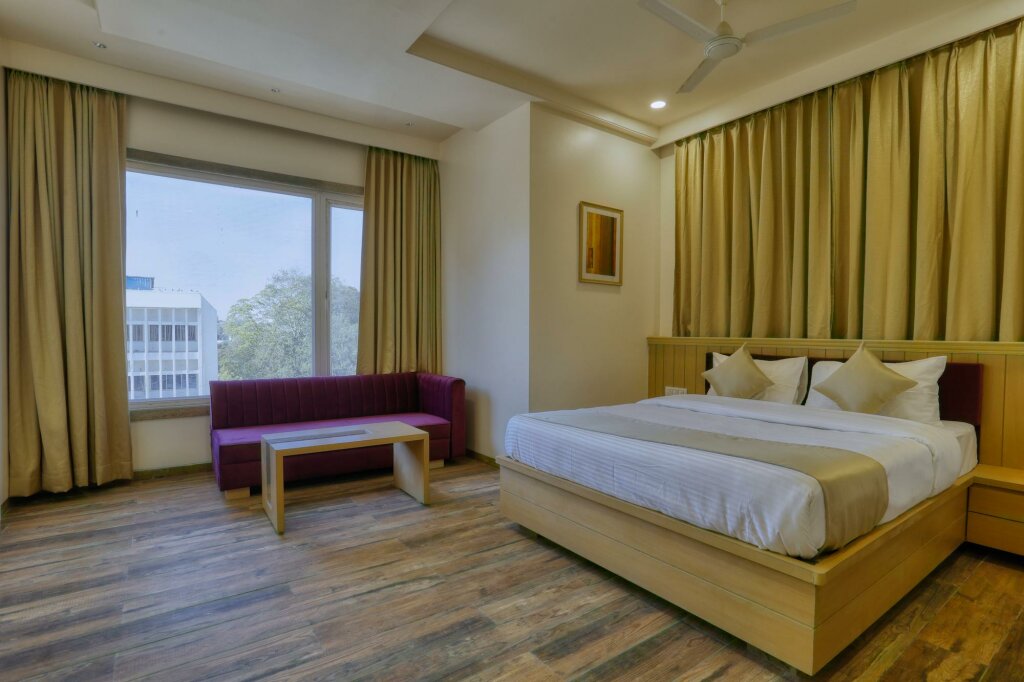 Suite Hotel Centre Park Bhopal