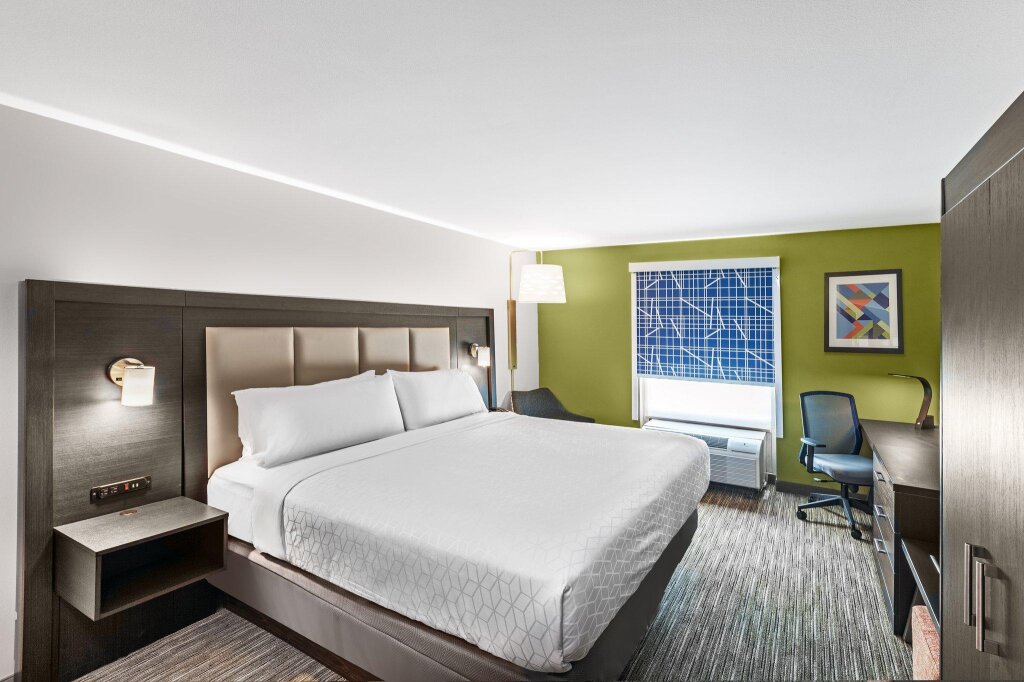 Номер Standard Holiday Inn Express & Suites Baton Rouge East, an IHG Hotel