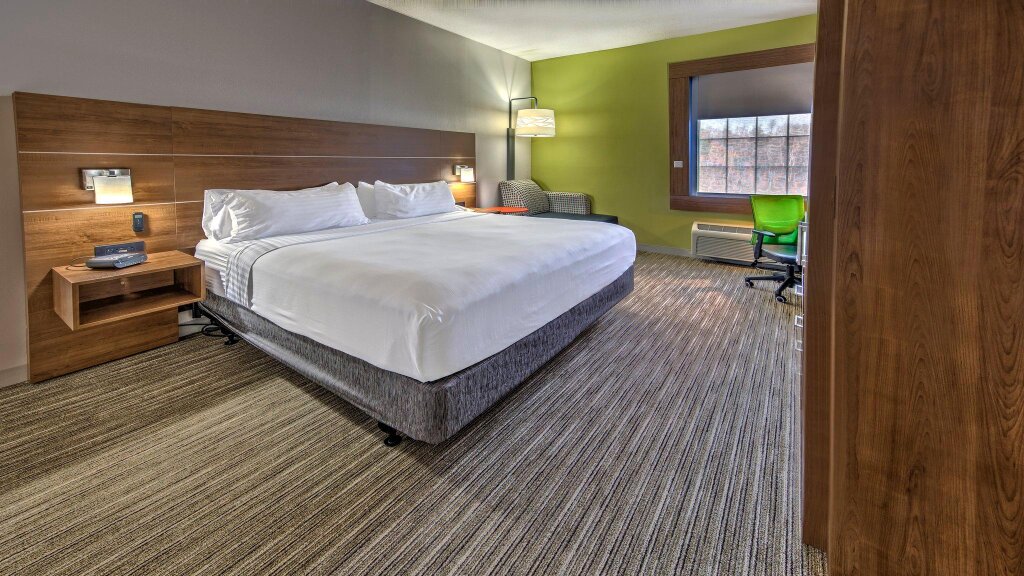 Camera Standard Holiday Inn Express & Suites Crossville, an IHG Hotel