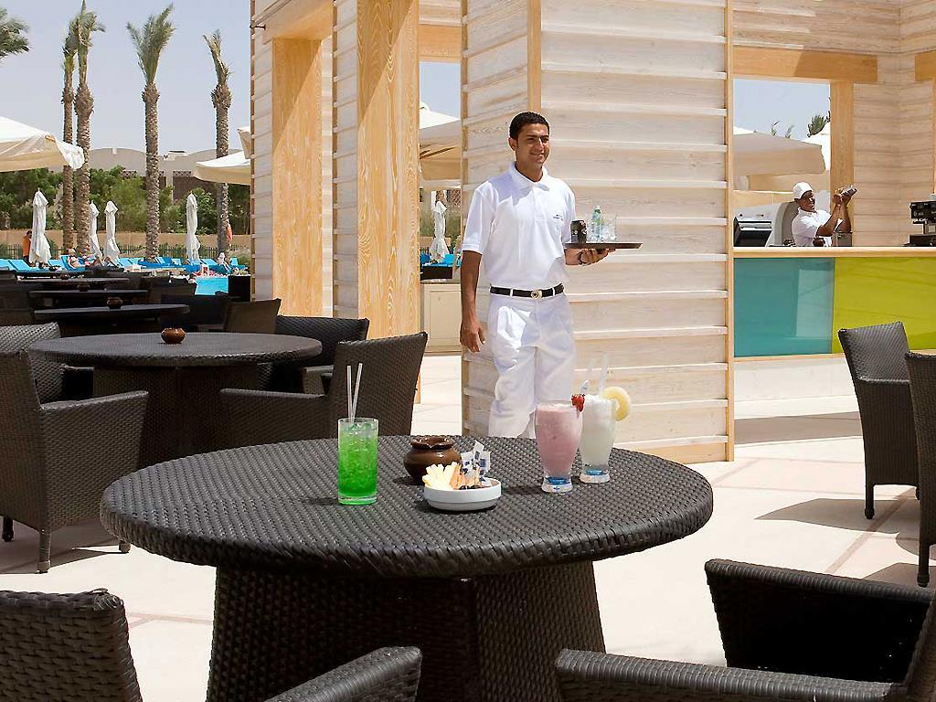 Hotel novotel sharm el sheikh. Novotel Palms. 5* (Наама Бэй). Новотель Бич Шарм-Эль-Шейх. Новотель Бич Шарм-Эль-Шейх 5. Novotel Sharm el Sheikh Palm 5 Египет Наама.