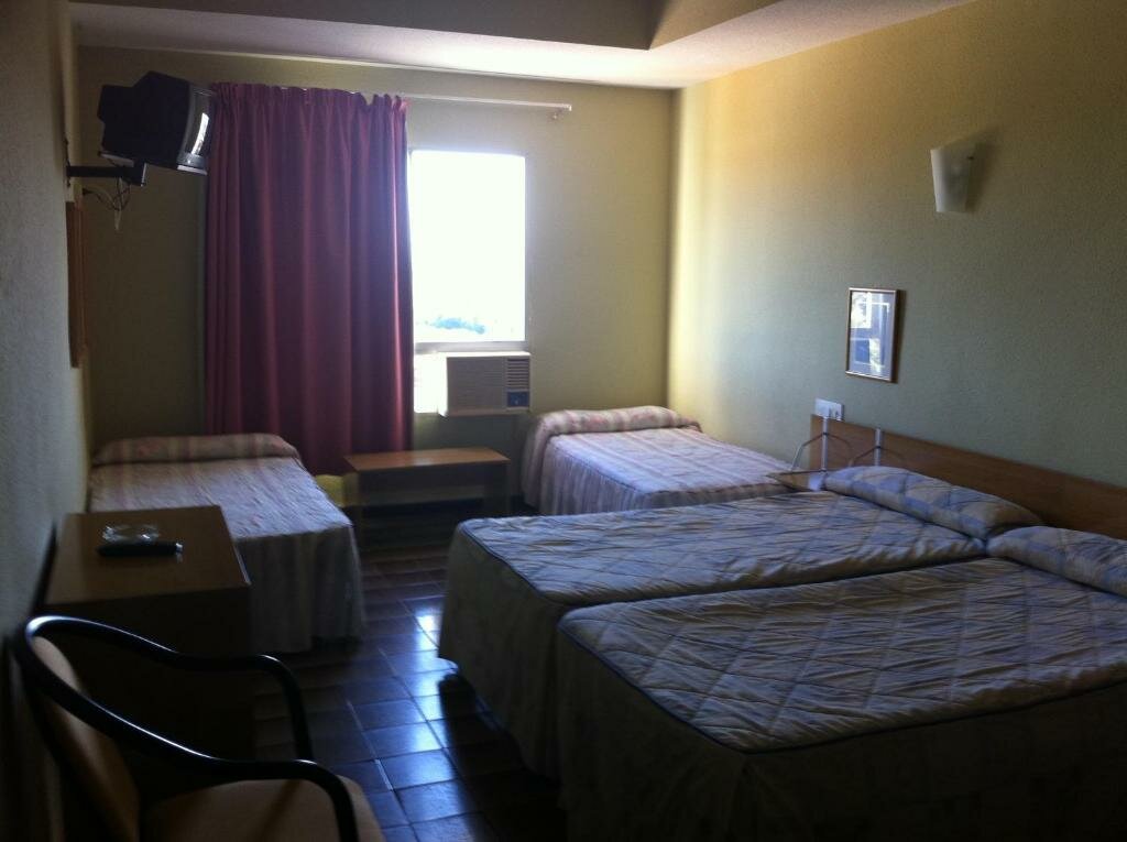 Четырёхместный номер Standard Hotel Porto