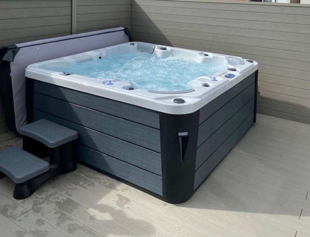 Апартаменты Superior THE Bells hot tub on Private Terrace Apartments