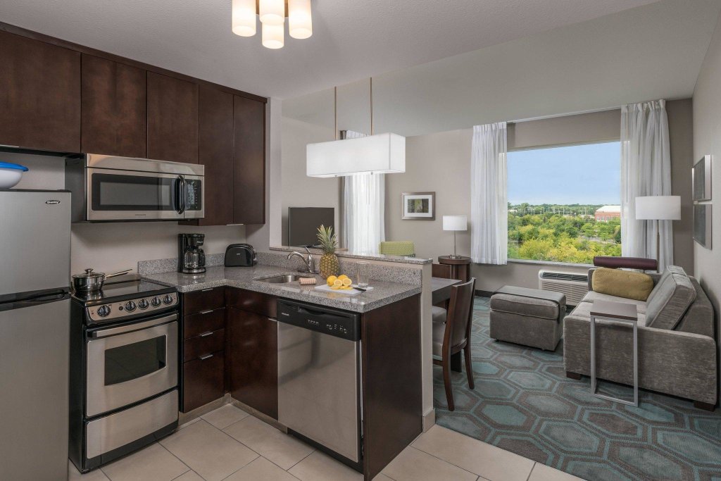 Люкс Premium с 2 комнатами с видом на город TownePlace Suites by Marriott Chicago Schaumburg