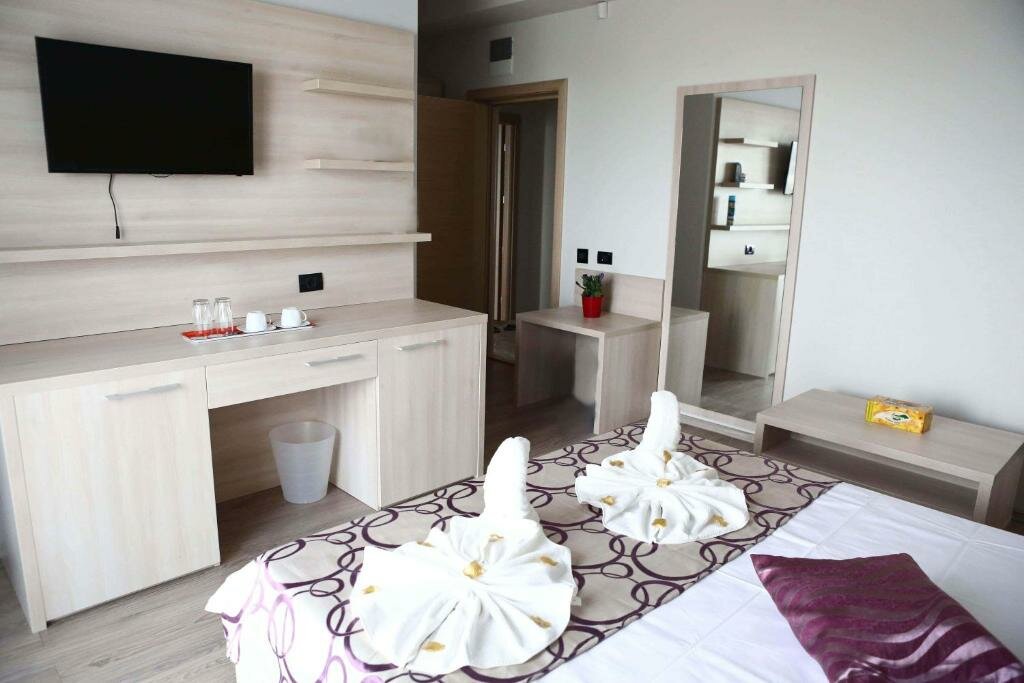 Standard Doppel Zimmer mit Balkon und mit Meerblick Kharisma Hotel