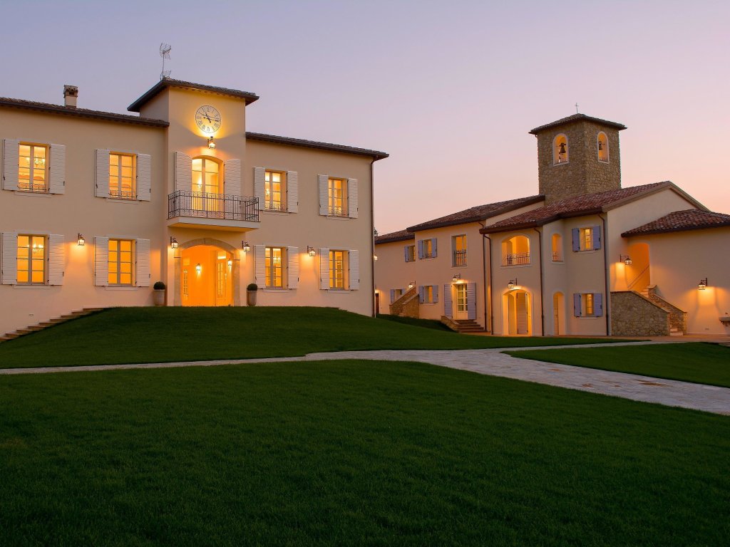 Habitación cuádruple Estándar Borgo Condé Wine Resort
