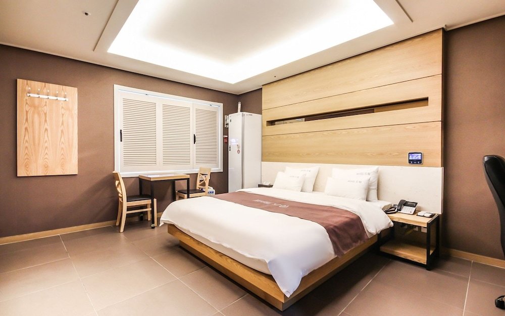 Deluxe room Naju Dream Hotel