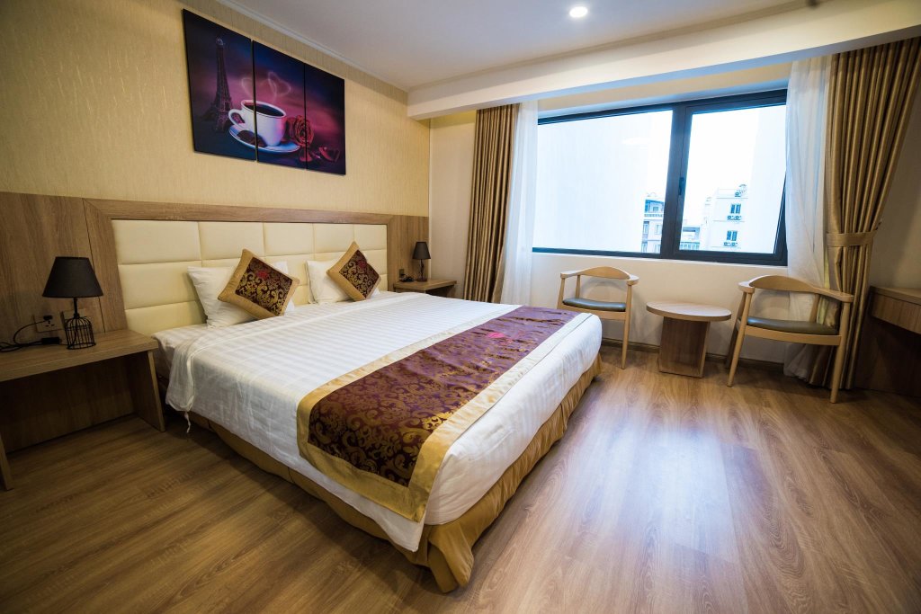 Deluxe room with city view Ruby Hotel
