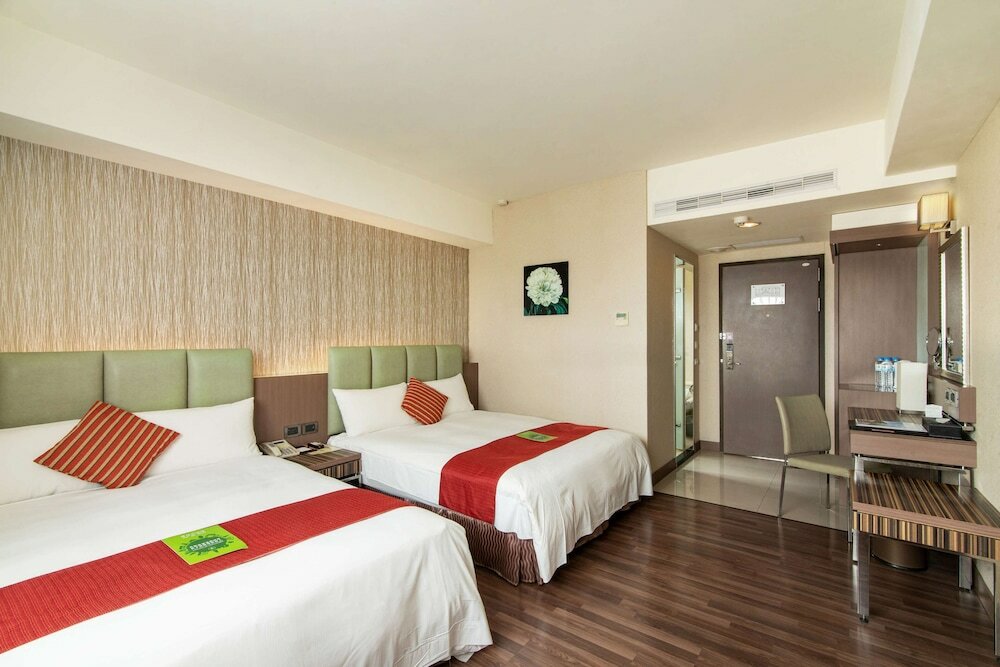 Standard Quadruple room Lishiuan Hotel