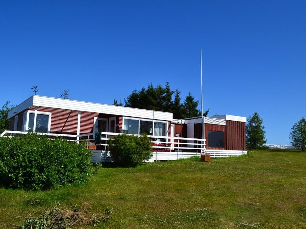 Коттедж с 3 комнатами Höfði Cottages