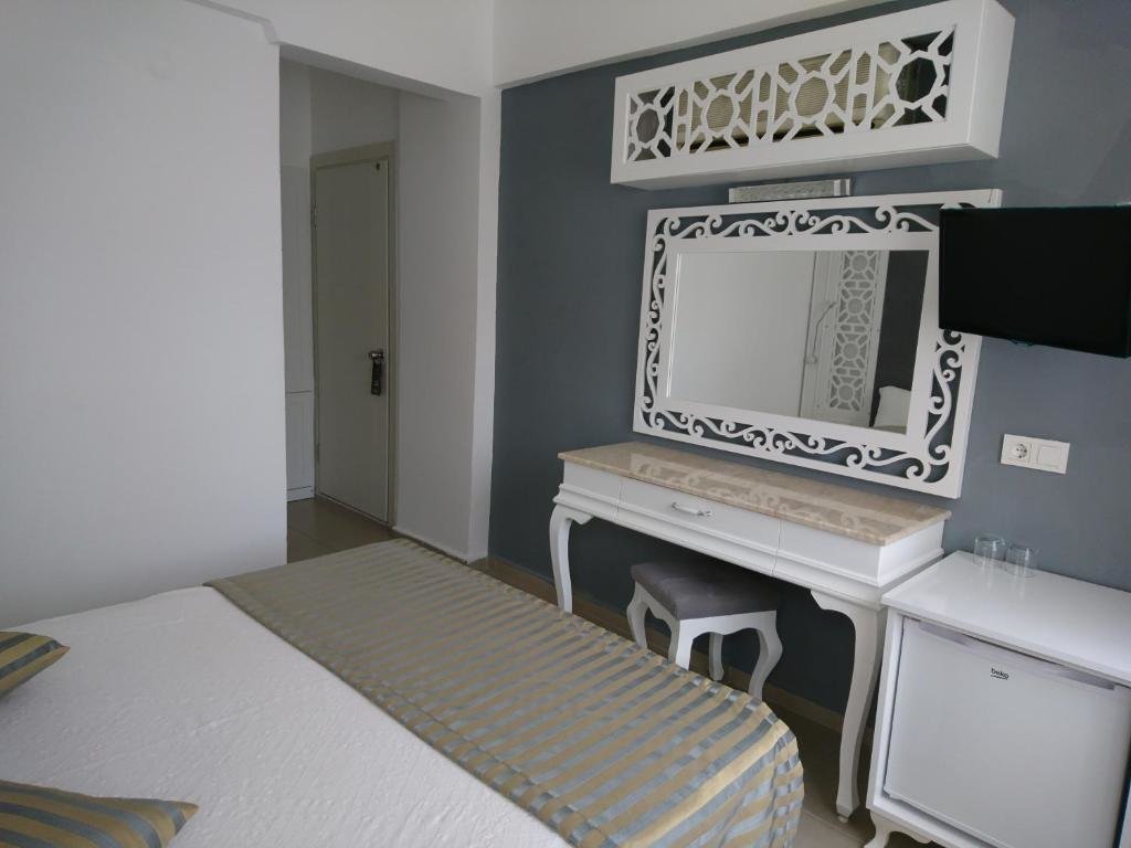 Standard Zimmer mit Balkon und mit Blick Ata Lagoon Beach Hotel