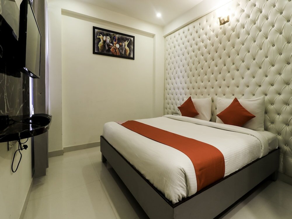 Standard Double room OYO 28722 The Prince Hotel