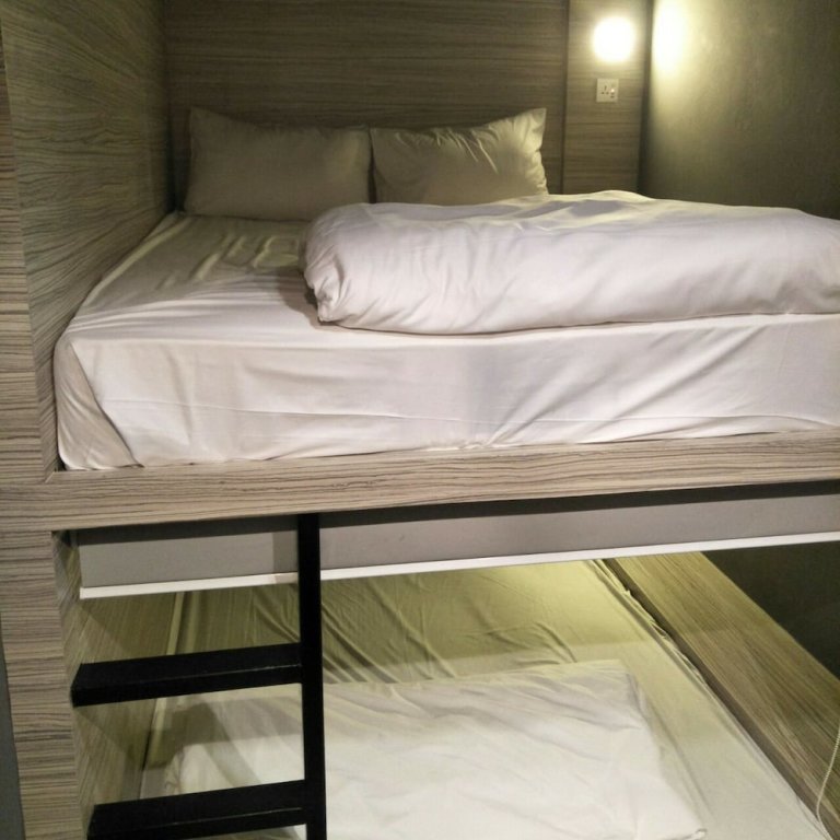 Cama en dormitorio compartido (dormitorio compartido femenino) BADU sukhumvit - Hostel