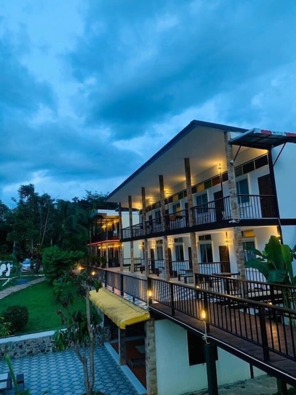 Habitación Superior con balcón Pechmaneekan Beach Resort
