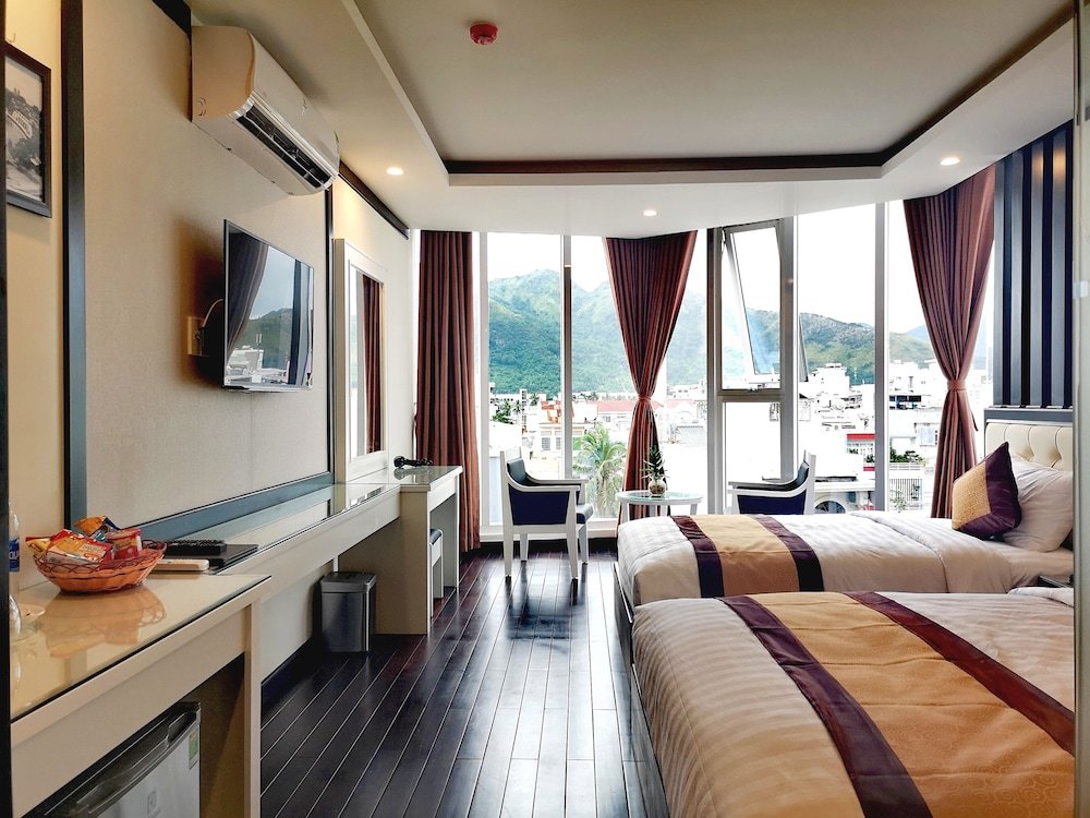 Deluxe room DHP Luxury Hotel