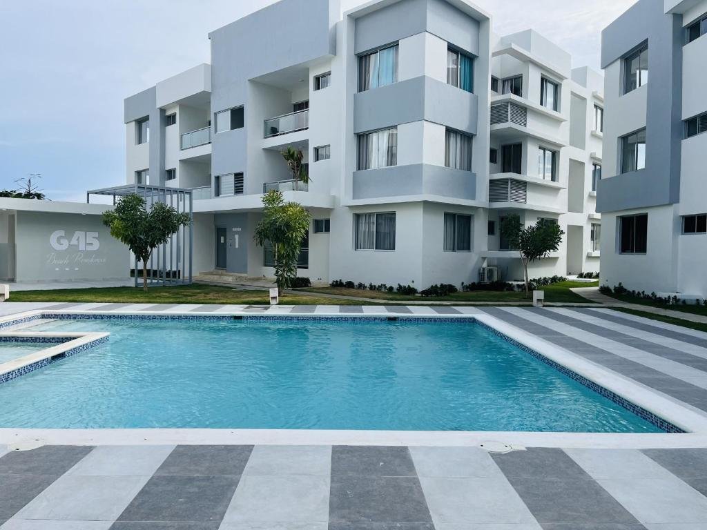Апартаменты с видом на бассейн New cozy beach apartment with private beach on WS
