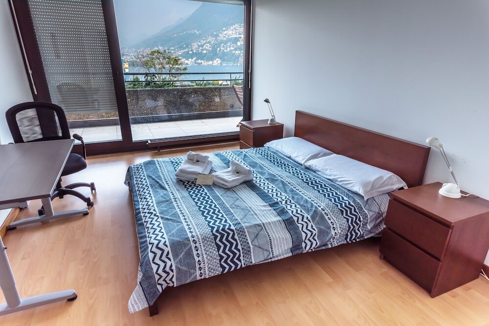 Apartamento 1 dormitorio con balcón y con vista al lago Paradise