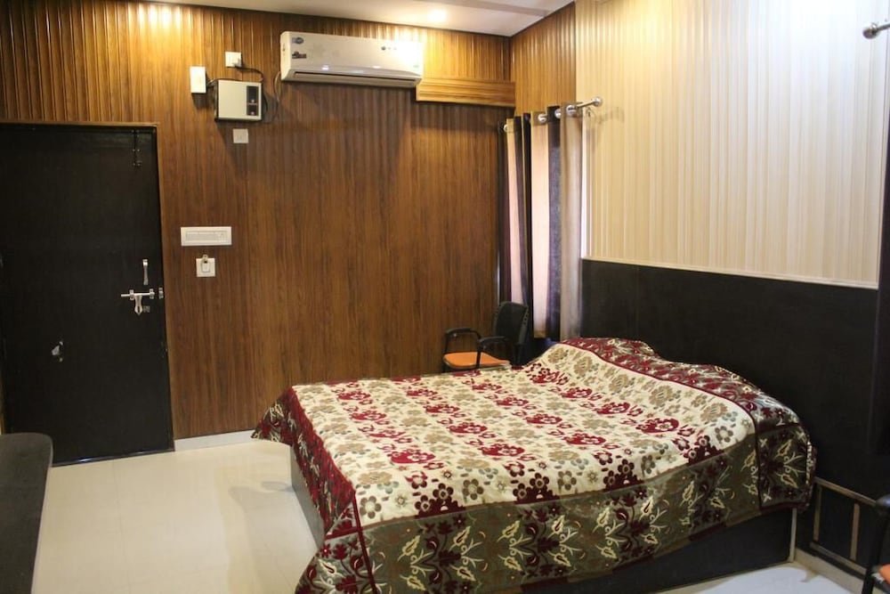 Standard Zimmer Hotel Gokul Inn